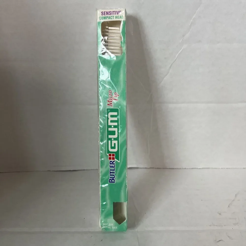 Butler Gum Toothbrush #475 Sensitive‎ Compact Head